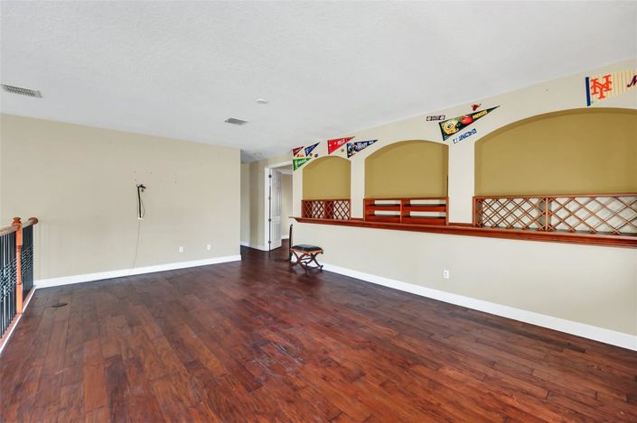 Image No.22-5 Bed House for sale