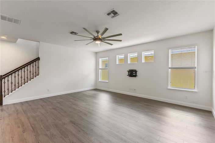 Image No.10-4 Bed House for sale