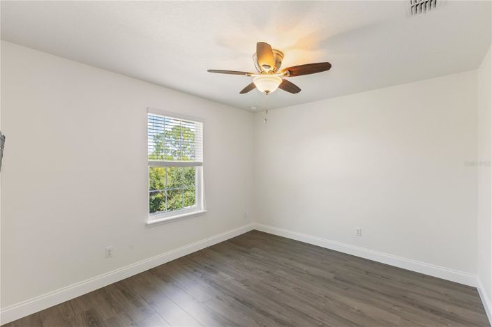 Image No.19-4 Bed House for sale