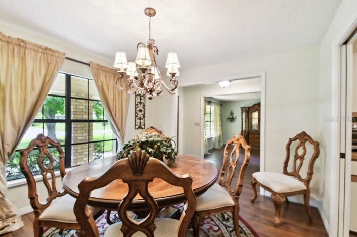 Image No.12-3 Bed House for sale