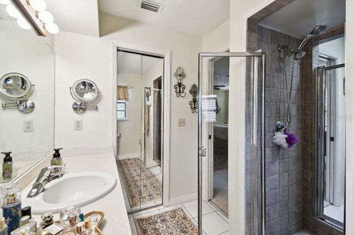 Image No.26-3 Bed House for sale