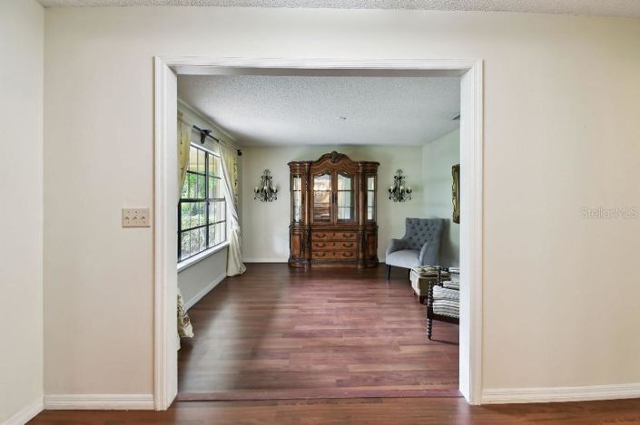 Image No.5-3 Bed House for sale