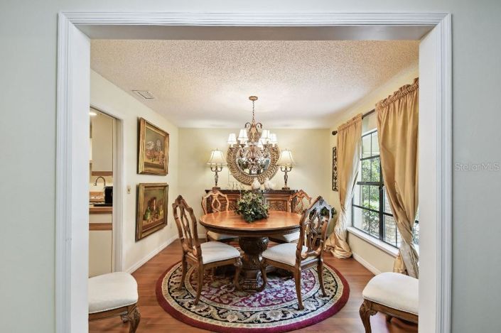 Image No.9-3 Bed House for sale