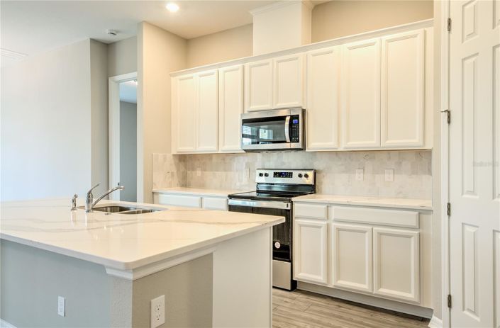 Image No.26-4 Bed House for sale