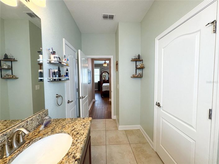 Image No.30-4 Bed House for sale