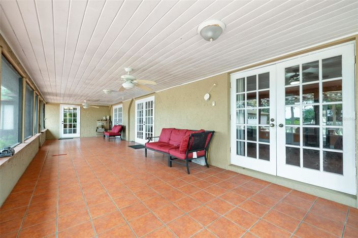 Image No.38-5 Bed House for sale