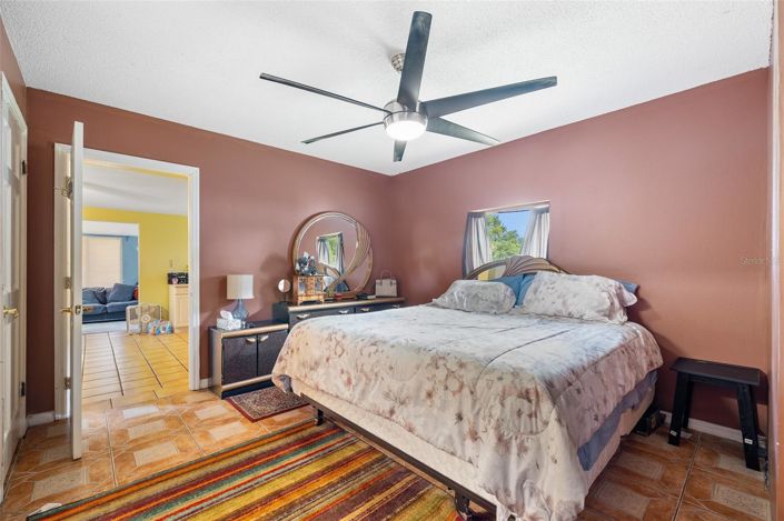 Image No.39-5 Bed House for sale