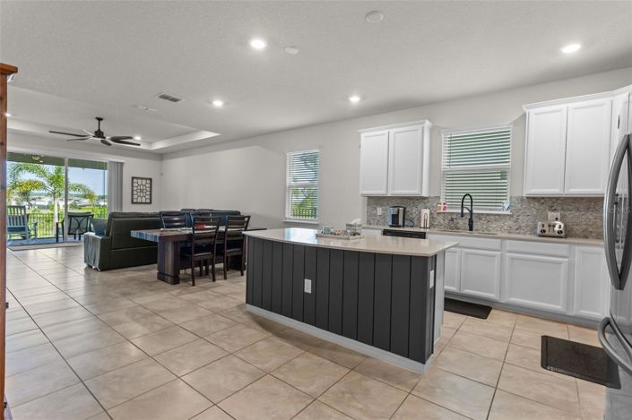 Image No.4-5 Bed House for sale