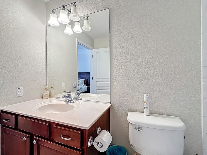 Image No.30-6 Bed House for sale