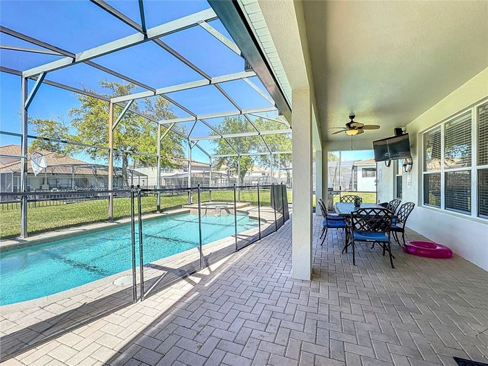 Image No.62-6 Bed House for sale