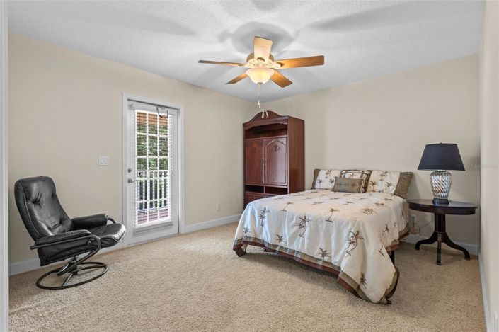 Image No.32-6 Bed House for sale