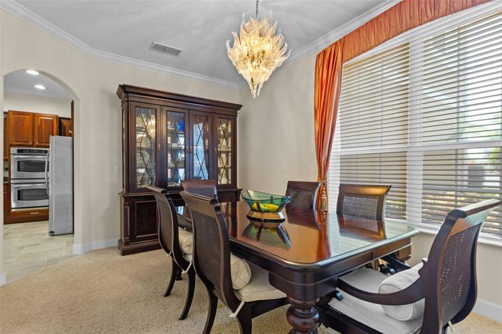 Image No.7-6 Bed House for sale