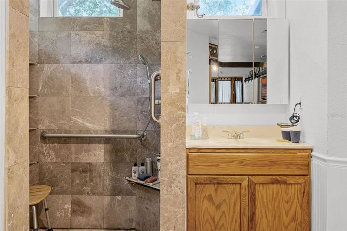 Image No.21-Maison de 4 chambres à vendre à Clermont