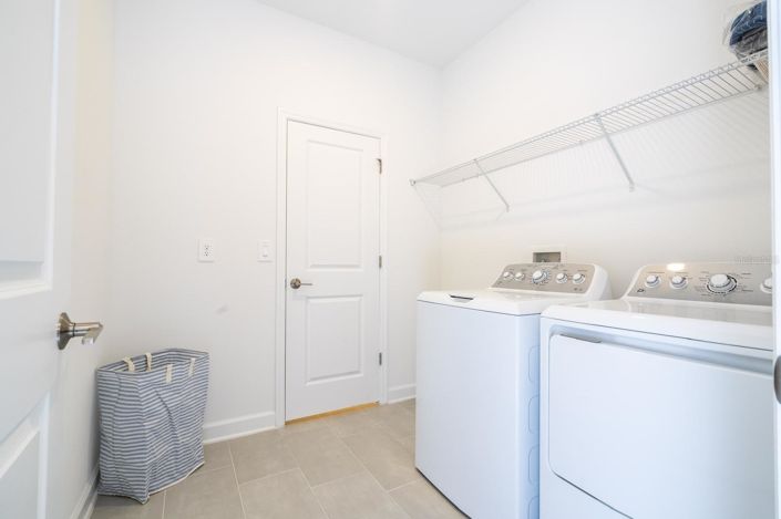 Image No.33-6 Bed House for sale