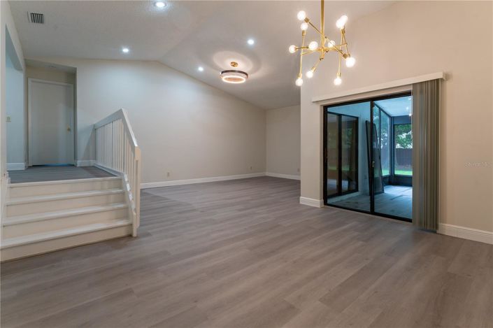 Image No.12-4 Bed House for sale