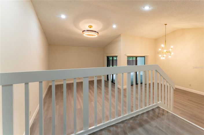 Image No.2-4 Bed House for sale