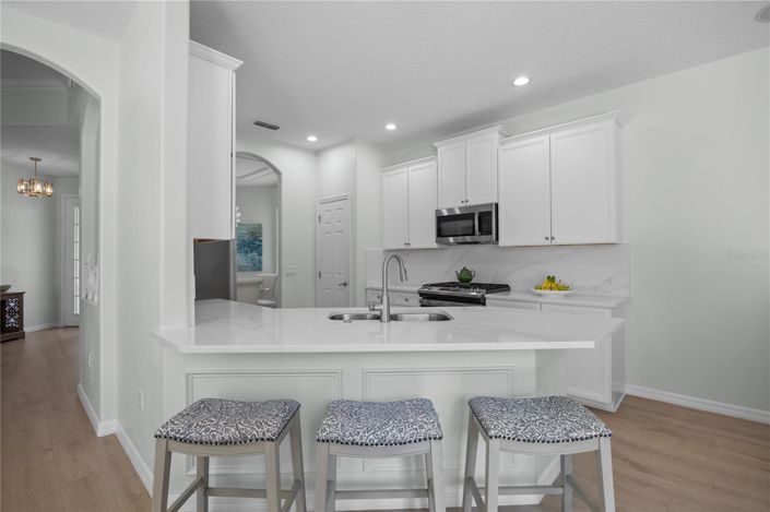 Image No.19-4 Bed House for sale