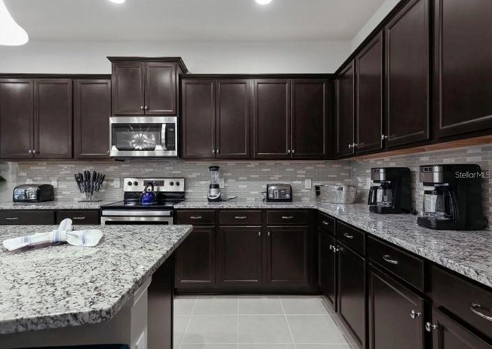 Image No.11-9 Bed House for sale