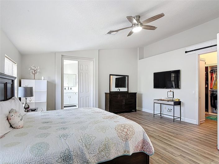 Image No.36-5 Bed House for sale