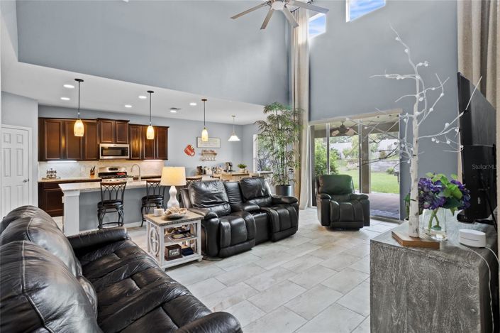 Image No.15-4 Bed House for sale