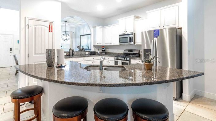 Image No.10-6 Bed House for sale