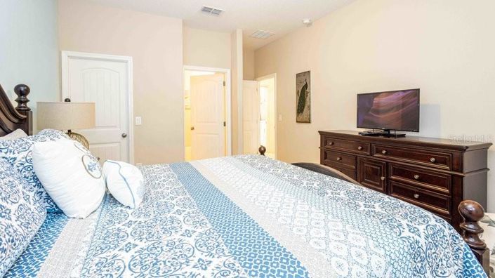 Image No.14-6 Bed House for sale