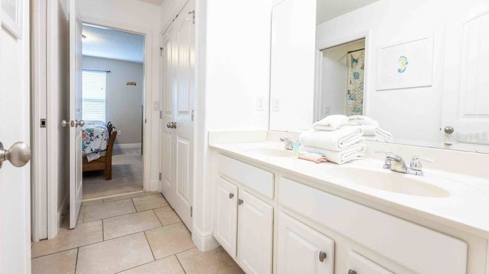 Image No.22-6 Bed House for sale