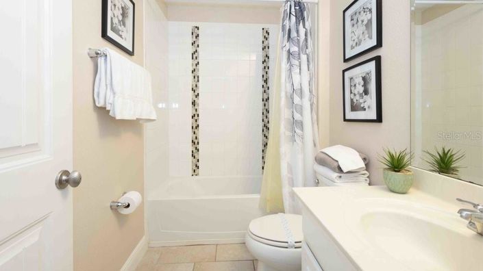 Image No.28-6 Bed House for sale