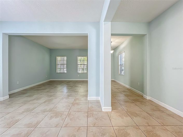 Image No.11-4 Bed House for sale