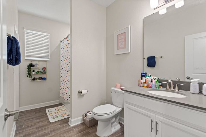 Image No.26-5 Bed House for sale