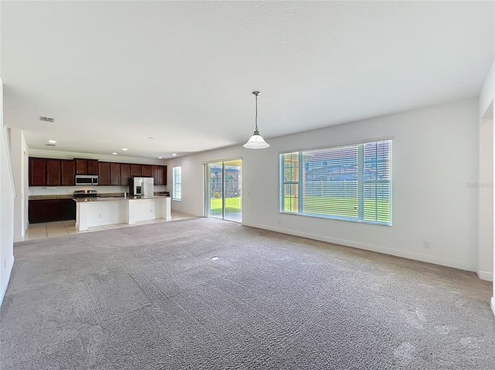 Image No.17-5 Bed House for sale