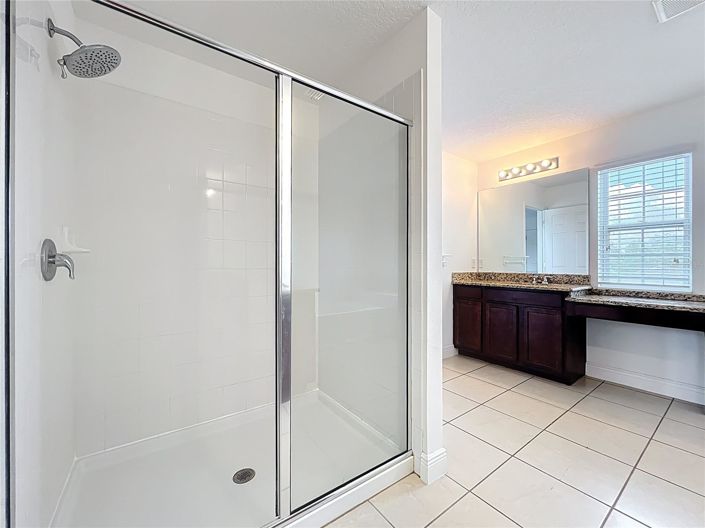 Image No.31-5 Bed House for sale