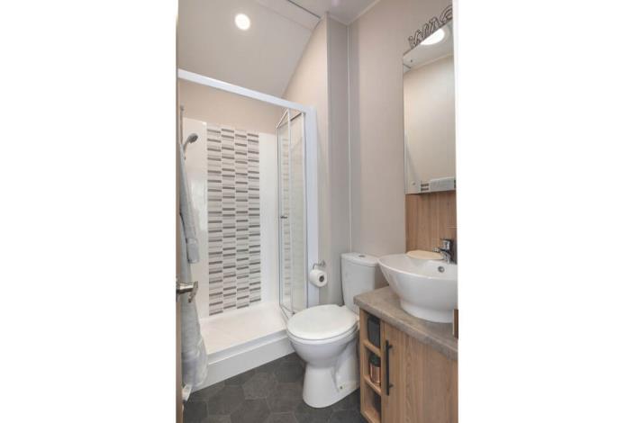 Image No.10-2 Bed Mobile Home for sale