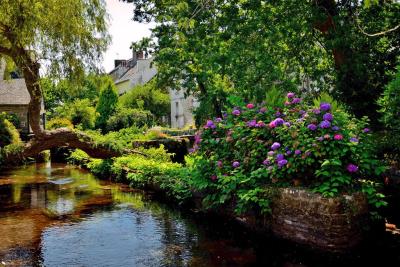 pont-aven-featured