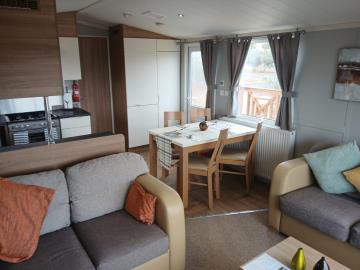 Swift-Bordeaux-Saydo-Manhattan-Interior--1-