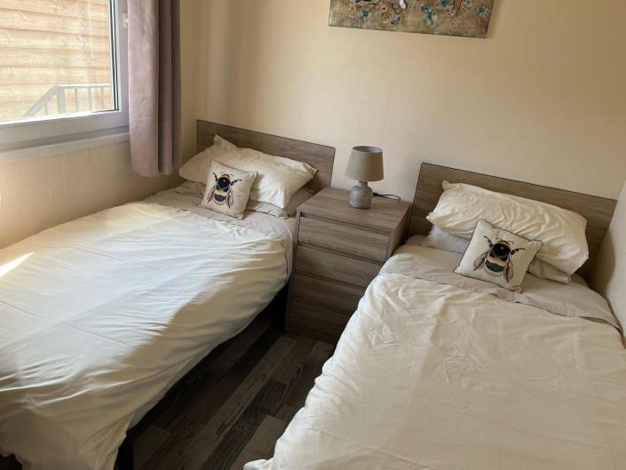 Image No.19-3 Bed Mobile Home for sale