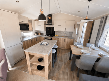 Willerby-Waverley-Pool-Court-Saydo-Park--1-