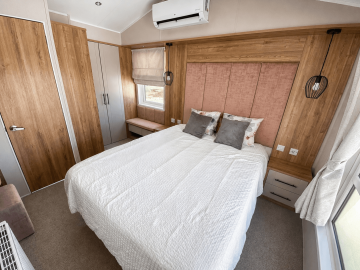 Willerby-Waverley-Pool-Court-Saydo-Park--11-