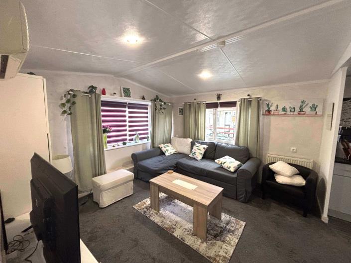 Image No.10-1 Bed Mobile Home for sale