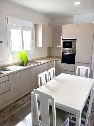 Image No.5-3 Bed Chalet for sale