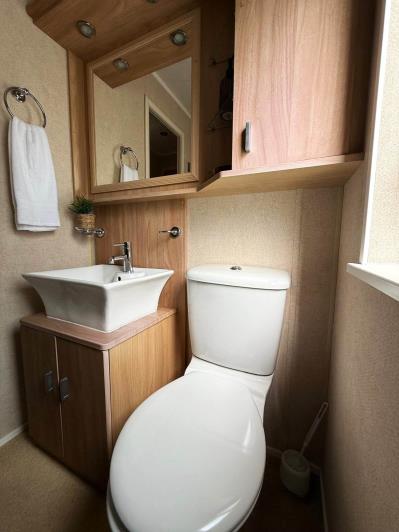 Image No.29-2 Bed Mobile Home for sale