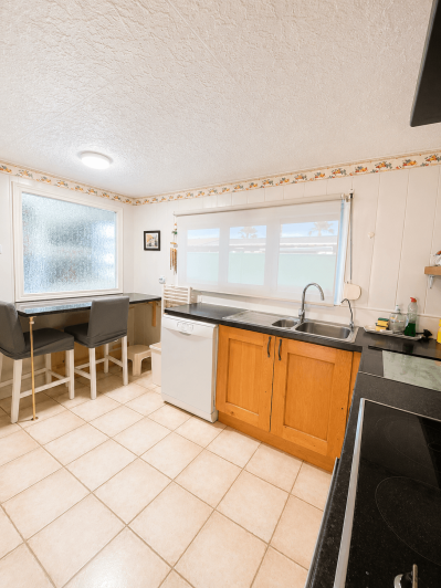 Image No.18-3 Bed Mobile Home for sale