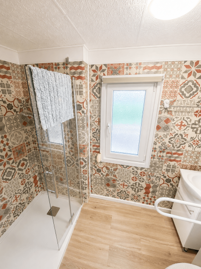 Image No.31-3 Bed Mobile Home for sale