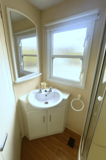 Image No.25-2 Bed Mobile Home for sale