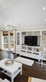 71-Vinaros-Stately-Albion--6-