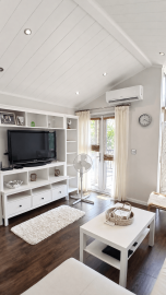71-Vinaros-Stately-Albion--10-