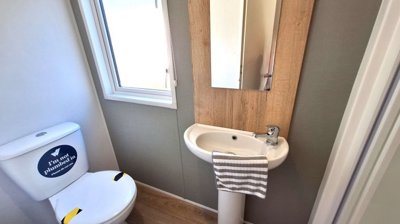Willerby Ellerton 28ft UK Showground (10)