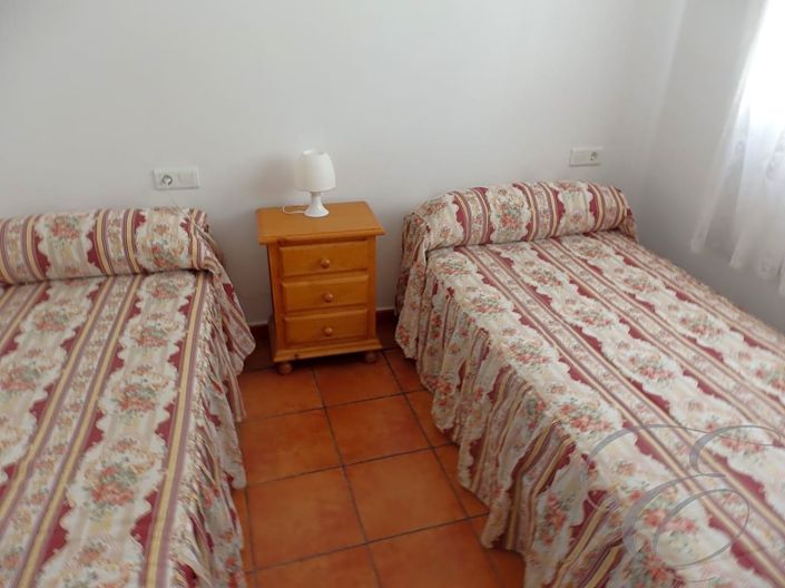 Image No.10-4 Bed Property for sale