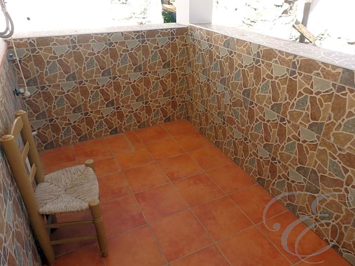 Image No.9-4 Bed Property for sale