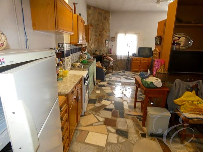 Image No.18-7 Bed Property for sale